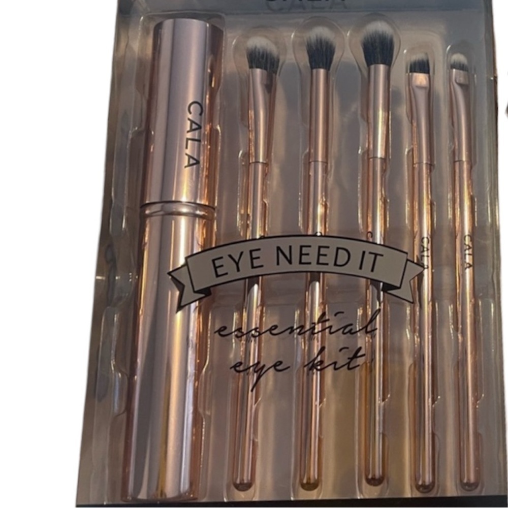Cala rose gold brush kit